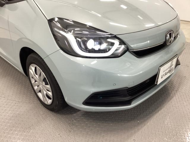 フィット ホーム　純正ナビ　フルセグ　リアカメラ　衝突軽減　ソナー　ＵＳＢ接続　ＡＡＣ　横滑り防止機能　サイドエアバック　オートライト　ＬＥＤライト　クルーズコントロール　パワーウィンドウ　スマキー　ＤＶＤ　ナビＴＶ（25枚目）