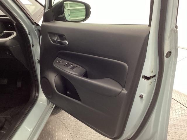 フィット ホーム　純正ナビ　フルセグ　リアカメラ　衝突軽減　ソナー　ＵＳＢ接続　ＡＡＣ　横滑り防止機能　サイドエアバック　オートライト　ＬＥＤライト　クルーズコントロール　パワーウィンドウ　スマキー　ＤＶＤ　ナビＴＶ（31枚目）