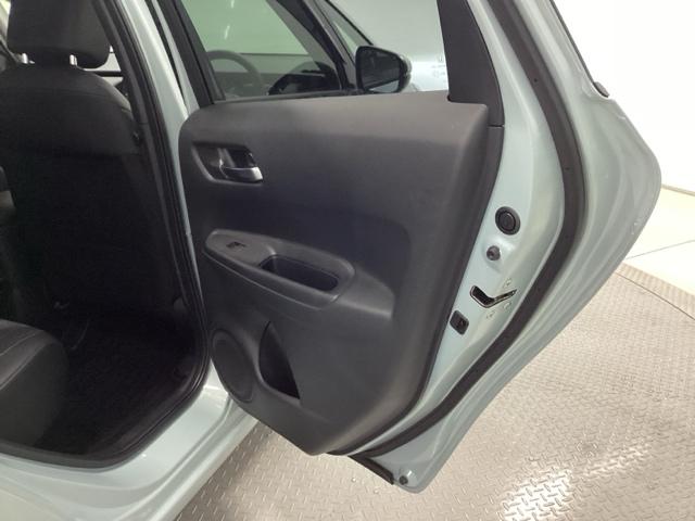 フィット ホーム　純正ナビ　フルセグ　リアカメラ　衝突軽減　ソナー　ＵＳＢ接続　ＡＡＣ　横滑り防止機能　サイドエアバック　オートライト　ＬＥＤライト　クルーズコントロール　パワーウィンドウ　スマキー　ＤＶＤ　ナビＴＶ（32枚目）