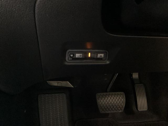 フィット ｅ：ＨＥＶベーシック　純正ＣＤチューナー　オートエアコン　カーテンエアバッグ　ＣＭＢＳ　セキュリティアラーム　アイドリングストップ　スマートキー　ドラレコ　ＬＥＤヘッド　パワーウインドウ　ＥＴＣ車載器　クルーズコントロール（12枚目）