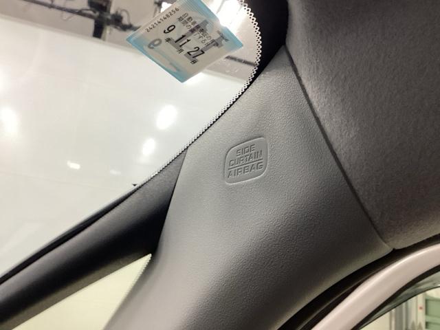 フィット ｅ：ＨＥＶベーシック　純正ＣＤチューナー　オートエアコン　カーテンエアバッグ　ＣＭＢＳ　セキュリティアラーム　アイドリングストップ　スマートキー　ドラレコ　ＬＥＤヘッド　パワーウインドウ　ＥＴＣ車載器　クルーズコントロール（31枚目）