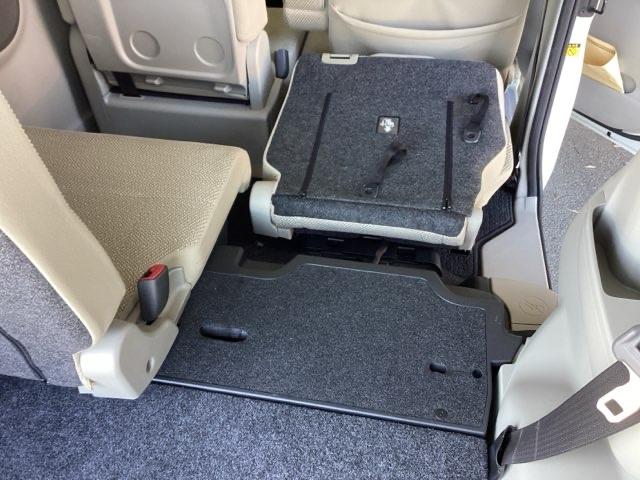 タント ＸＳＡ　ナビ　フルセグ　ミラクルオープンドア　踏み間違い防止装置　両側スライド片側電動ドア　ＥＣＯアイドル　助手席エアバッグ　地デジＴＶ　ＰＷ　ＶＳＣ　運転席エアバッグ　フルオートエアコン　スマートキー（22枚目）