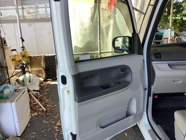 タント ＸＳＡ　ナビ　フルセグ　ミラクルオープンドア　踏み間違い防止装置　両側スライド片側電動ドア　ＥＣＯアイドル　助手席エアバッグ　地デジＴＶ　ＰＷ　ＶＳＣ　運転席エアバッグ　フルオートエアコン　スマートキー（36枚目）