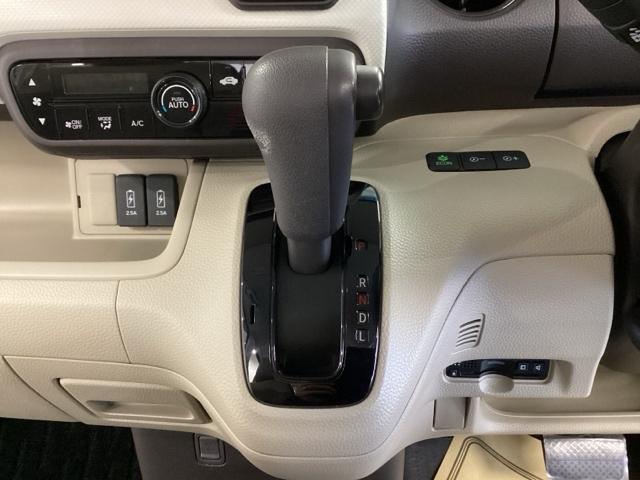 Ｎ－ＢＯＸ Ｇ・Ｌホンダセンシング　ディスプレイオーディオ　リアカメラ　レーダブレーキ　Ａストップ　ＥＳＣ　キーフリーシステム　ＬＥＤライト　ワンセグ　バックＭ　スマートキー　クルコン　ＥＴＣ　両席エアバック　エアコン　盗難防止システム（14枚目）