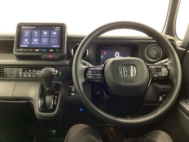 Ｎ－ＢＯＸカスタム ベースグレード　ＨｏｎｄａＣＯＮＮＥＣＴ対応純正メモリーナビ　ＵＳＢ接続　ＣＭＢＳ　Ｄレコ　ベンチシート　オートエアコン　スマートキ　ＬＥＤ　盗難防止装置　クルコン　ＥＴＣ　バックカメラ　フルセグＴＶ　エアバッグ（3枚目）