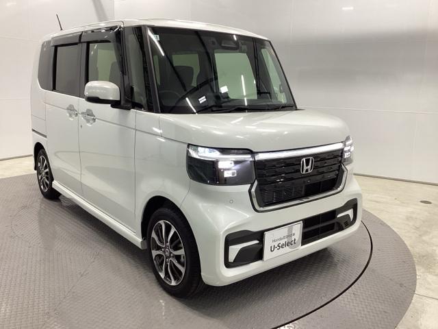 Ｎ－ＢＯＸカスタム ベースグレード　ＨｏｎｄａＣＯＮＮＥＣＴ対応純正メモリーナビ　ＵＳＢ接続　ＣＭＢＳ　Ｄレコ　ベンチシート　オートエアコン　スマートキ　ＬＥＤ　盗難防止装置　クルコン　ＥＴＣ　バックカメラ　フルセグＴＶ　エアバッグ（7枚目）