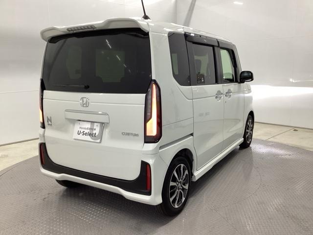 Ｎ－ＢＯＸカスタム ベースグレード　ＨｏｎｄａＣＯＮＮＥＣＴ対応純正メモリーナビ　ＵＳＢ接続　ＣＭＢＳ　Ｄレコ　ベンチシート　オートエアコン　スマートキ　ＬＥＤ　盗難防止装置　クルコン　ＥＴＣ　バックカメラ　フルセグＴＶ　エアバッグ（8枚目）