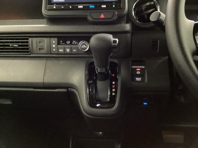 Ｎ－ＢＯＸカスタム ベースグレード　ＨｏｎｄａＣＯＮＮＥＣＴ対応純正メモリーナビ　ＵＳＢ接続　ＣＭＢＳ　Ｄレコ　ベンチシート　オートエアコン　スマートキ　ＬＥＤ　盗難防止装置　クルコン　ＥＴＣ　バックカメラ　フルセグＴＶ　エアバッグ（15枚目）