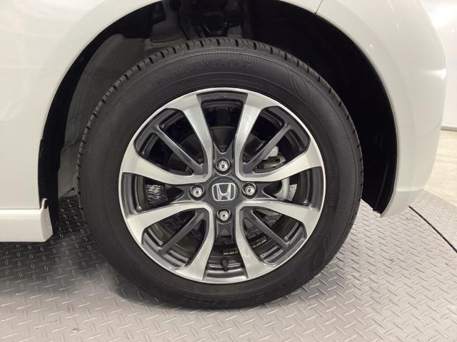 Ｎ－ＢＯＸカスタム ベースグレード　ＨｏｎｄａＣＯＮＮＥＣＴ対応純正メモリーナビ　ＵＳＢ接続　ＣＭＢＳ　Ｄレコ　ベンチシート　オートエアコン　スマートキ　ＬＥＤ　盗難防止装置　クルコン　ＥＴＣ　バックカメラ　フルセグＴＶ　エアバッグ（24枚目）