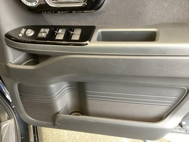 N-BOXカスタム Lターボ 純正ナビ フルセグ リアカメラ 地デジチューナー 衝突軽減ブレーキサポート LEDヘッドライ アイドリングS ターボエンジン PS カーテンエアバック シートヒータ エアバック USB AAC ABS(54枚目)