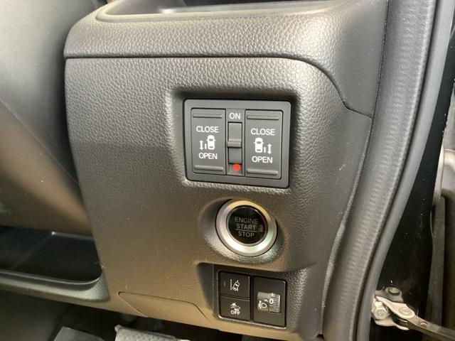 N-BOXカスタム Lターボ 純正ナビ フルセグ リアカメラ 地デジチューナー 衝突軽減ブレーキサポート LEDヘッドライ アイドリングS ターボエンジン PS カーテンエアバック シートヒータ エアバック USB AAC ABS(16枚目)