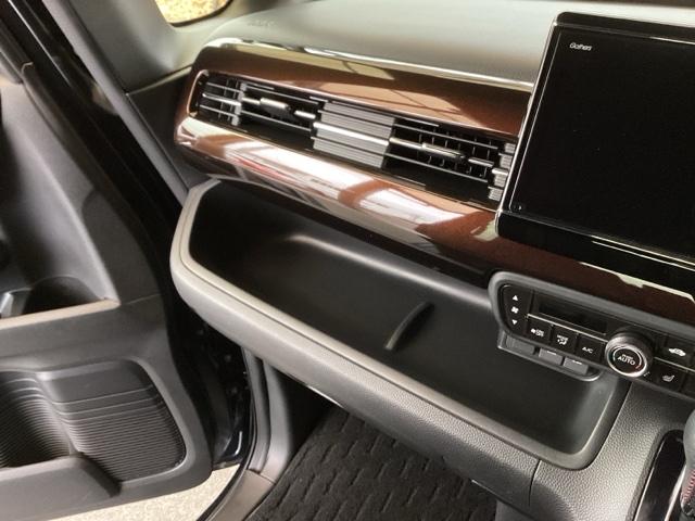 N-BOXカスタム Lターボ 純正ナビ フルセグ リアカメラ 地デジチューナー 衝突軽減ブレーキサポート LEDヘッドライ アイドリングS ターボエンジン PS カーテンエアバック シートヒータ エアバック USB AAC ABS(45枚目)