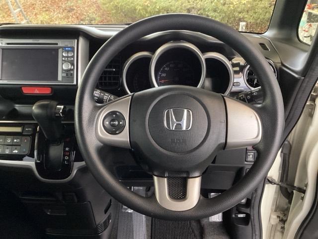 Ｎ－ＢＯＸカスタム Ｇ・Ｌパッケージ　純正ナビ　片側電動スライドドア　アイドリングストップ車　ＵＳＢポート　ナビ・ＴＶ　スマキ－　フロントベンチシート　パワーウィンドウ　片側電動両側スライドドア　盗難防止システム　オートエアコン　パワステ（17枚目）