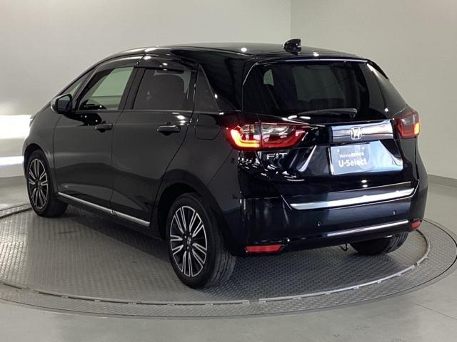 フィット リュクス　純正メモリーナビ　本革シート　ドラレコ　Ｂカメ　サイドエアバッグ　衝突軽減ブレーキ　クルーズコントロール　前席シートヒーター　ドライブレコーダー　パワステ　ＬＥＤヘッドライト　エアコン　ＡＢＳ　イモビ（27枚目）