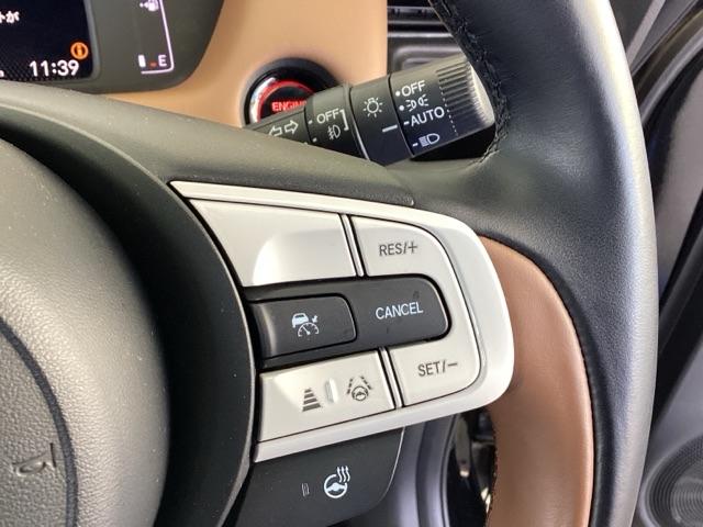 フィット リュクス　純正メモリーナビ　本革シート　ドラレコ　Ｂカメ　サイドエアバッグ　衝突軽減ブレーキ　クルーズコントロール　前席シートヒーター　ドライブレコーダー　パワステ　ＬＥＤヘッドライト　エアコン　ＡＢＳ　イモビ（44枚目）