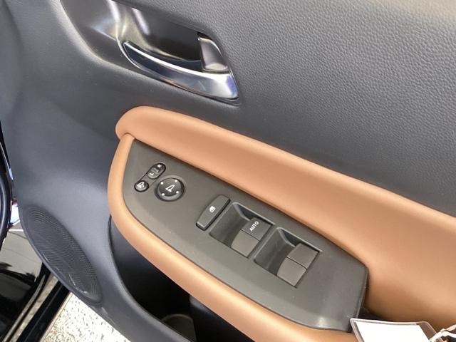 フィット リュクス　純正メモリーナビ　本革シート　ドラレコ　Ｂカメ　サイドエアバッグ　衝突軽減ブレーキ　クルーズコントロール　前席シートヒーター　ドライブレコーダー　パワステ　ＬＥＤヘッドライト　エアコン　ＡＢＳ　イモビ（53枚目）