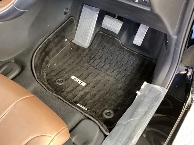 フィット リュクス　純正メモリーナビ　本革シート　ドラレコ　Ｂカメ　サイドエアバッグ　衝突軽減ブレーキ　クルーズコントロール　前席シートヒーター　ドライブレコーダー　パワステ　ＬＥＤヘッドライト　エアコン　ＡＢＳ　イモビ（55枚目）