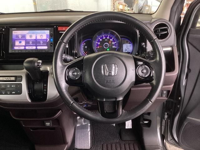 ��ɂȂ��ފ��o�̃X�e�A�����O�ł��B�����S�n�A�f�U�C�����A���쐫�ɂ���������A�C�e���ł��B