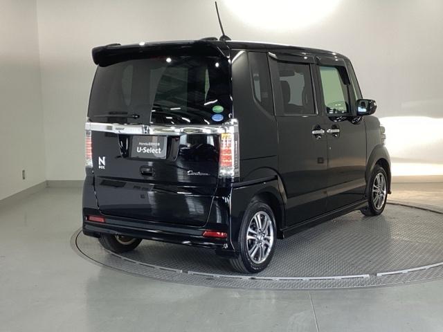 Ｎ－ＢＯＸカスタム Ｇ・Ｌパッケージ　純正ナビ　フルセグ　リアカメラ　左右パワースライド　サイドエアバック　ナビ・ＴＶ　スマキ－　フロントベンチシート　地デジＴＶ　パワーウィンドウ　盗難防止システム　オートエアコン　パワステ　ＤＶＤ再生可（8枚目）