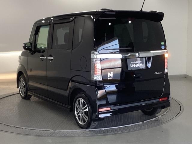 Ｎ－ＢＯＸカスタム Ｇ・Ｌパッケージ　純正ナビ　フルセグ　リアカメラ　左右パワースライド　サイドエアバック　ナビ・ＴＶ　スマキ－　フロントベンチシート　地デジＴＶ　パワーウィンドウ　盗難防止システム　オートエアコン　パワステ　ＤＶＤ再生可（10枚目）