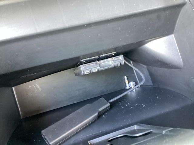 Ｎ－ＢＯＸカスタム Ｇ・Ｌパッケージ　純正ナビ　フルセグ　リアカメラ　左右パワースライド　サイドエアバック　ナビ・ＴＶ　スマキ－　フロントベンチシート　地デジＴＶ　パワーウィンドウ　盗難防止システム　オートエアコン　パワステ　ＤＶＤ再生可（22枚目）