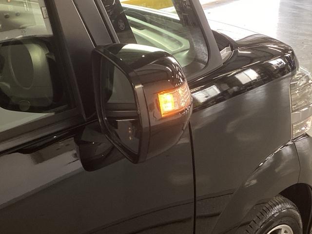 Ｎ－ＢＯＸカスタム Ｇ・Ｌパッケージ　純正ナビ　フルセグ　リアカメラ　左右パワースライド　サイドエアバック　ナビ・ＴＶ　スマキ－　フロントベンチシート　地デジＴＶ　パワーウィンドウ　盗難防止システム　オートエアコン　パワステ　ＤＶＤ再生可（29枚目）