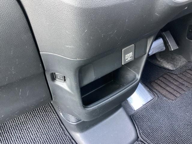 Ｎ－ＢＯＸカスタム Ｇ・Ｌパッケージ　純正ナビ　フルセグ　リアカメラ　左右パワースライド　サイドエアバック　ナビ・ＴＶ　スマキ－　フロントベンチシート　地デジＴＶ　パワーウィンドウ　盗難防止システム　オートエアコン　パワステ　ＤＶＤ再生可（42枚目）