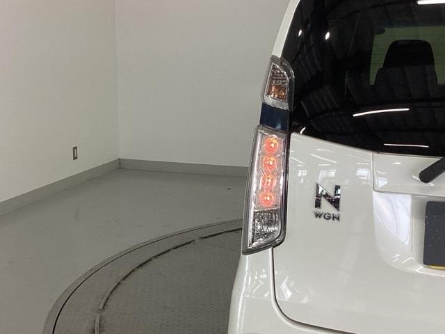 Ｎ－ＷＧＮ ＧＳＳコンフォートＬパッケージ　純正ナビ　フルセグ　リアカメラ　横滑り防止　Ｂモニ　運転席助手席エアバック　エアバッグ　ＤＶＤ再生　シ－トヒ－タ－　ＡＡＣ　スマ－トキ－　盗難防止システム　ベンチシート　キーフリー　ＡＢＳ　ナビＴＶ（35枚目）
