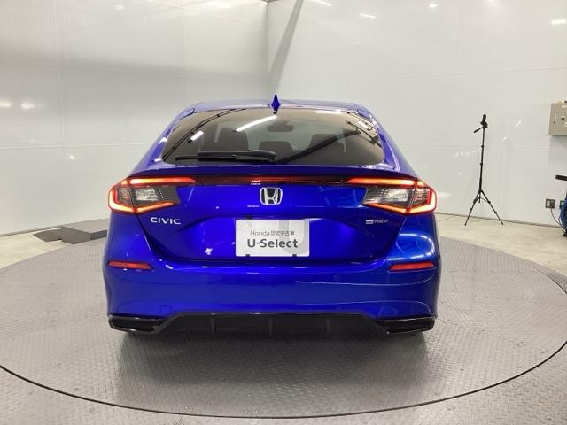 ���ꂪ�t�����₷�������K���X�ɂ̓������C�p�[���t���Ă��܂��B�t�����g�̃��C�p�[���n�m�̎��̓V�t�g���o�[�����o�[�X�ɓ����ƃ������C�p�[�������N���č쓮�A�N�����[�Ȏ��E���ۂĂ܂��B