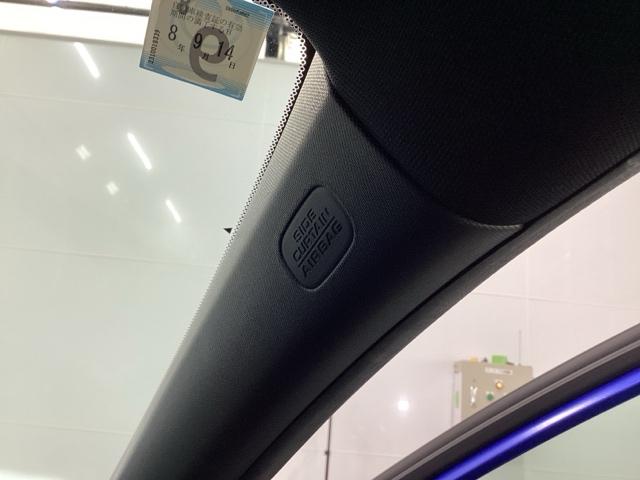 �T�C�h�J�[�e���G�A�o�b�O���t���Ă��܂��B