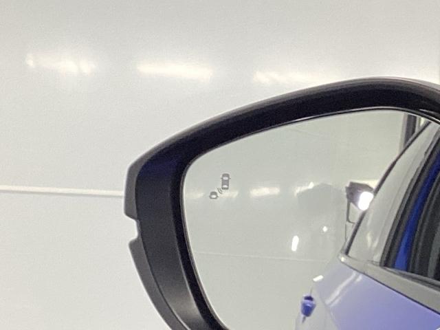 �u���C���h�X�|�b�g�C���t�H���[�V�����͑��s���A�΂ߌ��Ɏԗ������m����ƁA�h�A�~���[��̃}�[�N��_�����Ă��m�点���܂�