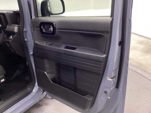 �{�f�B�[��C���e���A�͐��X�^�b�t������䒚�J�ɖ����A�N���[�j���O���Ă��܂�