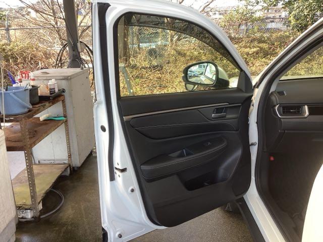 WR-V Z 純正ナビ フルセグ リアカメラ パワーウインドウ 地デジ対応 軽減ブレーキ ETC装備 クリソナ 横滑防止装置 キーフリー アイドリングストップ セキュリティー エアコン サイドエアバッグ ABS(37枚目)