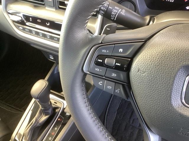 WR-V Z 純正ナビ フルセグ リアカメラ パワーウインドウ 地デジ対応 軽減ブレーキ ETC装備 クリソナ 横滑防止装置 キーフリー アイドリングストップ セキュリティー エアコン サイドエアバッグ ABS(45枚目)