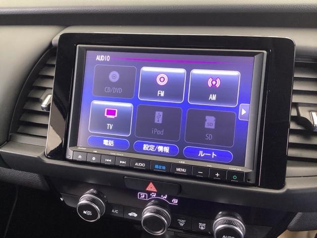 フィット ホーム　純正ナビ　フルセグ　リアカメラ　カーテンエアバック　サポカー　ＬＥＤヘットライト　オートクルーズ　前後障害物センサー　横滑り防止機能　アイドリングストップ　ＥＴＣ車載器　イモビ　ＵＳＢ　Ｗエアバック（11枚目）