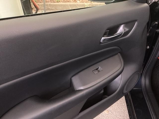 フィット ホーム　純正ナビ　フルセグ　リアカメラ　カーテンエアバック　サポカー　ＬＥＤヘットライト　オートクルーズ　前後障害物センサー　横滑り防止機能　アイドリングストップ　ＥＴＣ車載器　イモビ　ＵＳＢ　Ｗエアバック（36枚目）