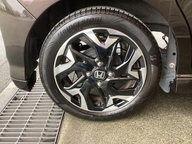 Ｎ－ＢＯＸカスタム Ｇ・Ｌターボホンダセンシング　純正ナビ　フルセグ　リアカメラ　ターボ付　横滑り防止機能　ＥＴＣ搭載　ＬＥＤヘットライト　エアロ　ＡＢＳ　地デジ　ＤＶＤ視聴可能　ドライブレコーダ　セキュリティアラーム　ナビＴＶ付　ＵＳＢ　エアバッグ（26枚目）