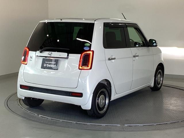 �{�f�B�J���[�́A�v���`�i�z���C�g�p�[���ŁA��i�Ȑ[�݂ƋP��������������z���C�g�ł��I