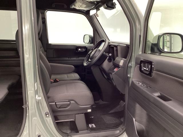 �t�B�b�g���̂���V�[�g�B��������Ǝx���Ă����̂ŁA�����Ԃ̉^�]�����K�ɃT�|�[�g���Ă���܂��B