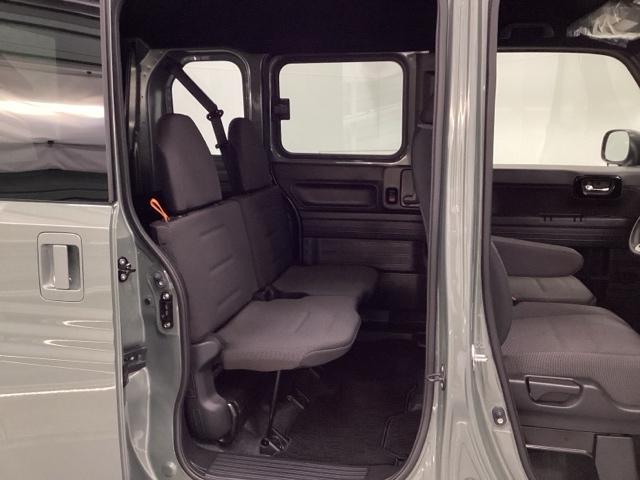 ��Ԑl����ו��̗ʁA�ԓ��ł̉߂������ɍ��킹�āA�V�[�g�̃��C�A�E�g��ύX�ł��܂��B