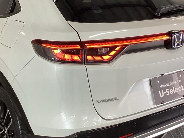 ヴェゼル e:HEVZ 純正メモリーナビ シートヒーター ETC 地上デジタル USB入力 ハンズフリーテールゲート シートH サイドエアB パークセンサー リヤカメラ 点検記録簿 LEDヘットライト ESC パワステ(28枚目)