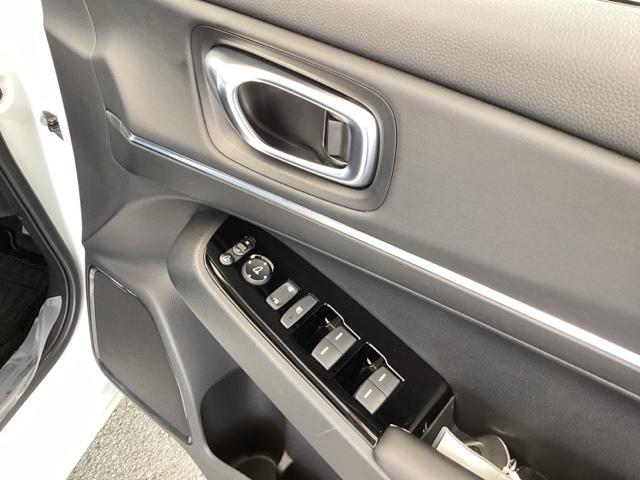 ヴェゼル e:HEVZ 純正メモリーナビ シートヒーター ETC 地上デジタル USB入力 ハンズフリーテールゲート シートH サイドエアB パークセンサー リヤカメラ 点検記録簿 LEDヘットライト ESC パワステ(51枚目)