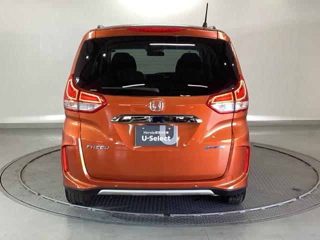 フリードハイブリッド ハイブリッド・クロスターホンダセンシング　純正メモリーナビ　両側電動スライドドア　バックモニター　シートヒータ　クルーズコントロール　ＵＳＢ入力　ＬＥＤヘッドランプ　地デジフルセグ　ＶＳＡ　ＤＶＤ再生　盗難防止　記録簿　アイドリングストップ（9枚目）