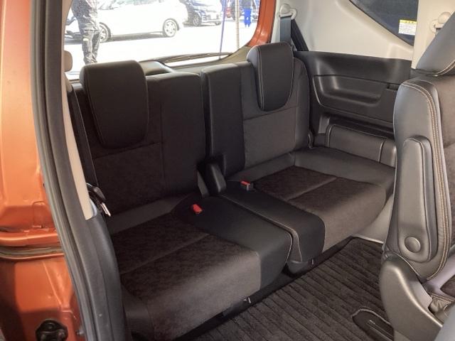 フリードハイブリッド ハイブリッド・クロスターホンダセンシング　純正メモリーナビ　両側電動スライドドア　バックモニター　シートヒータ　クルーズコントロール　ＵＳＢ入力　ＬＥＤヘッドランプ　地デジフルセグ　ＶＳＡ　ＤＶＤ再生　盗難防止　記録簿　アイドリングストップ（18枚目）