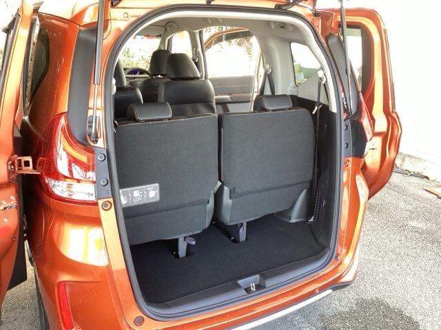 フリードハイブリッド ハイブリッド・クロスターホンダセンシング　純正メモリーナビ　両側電動スライドドア　バックモニター　シートヒータ　クルーズコントロール　ＵＳＢ入力　ＬＥＤヘッドランプ　地デジフルセグ　ＶＳＡ　ＤＶＤ再生　盗難防止　記録簿　アイドリングストップ（19枚目）