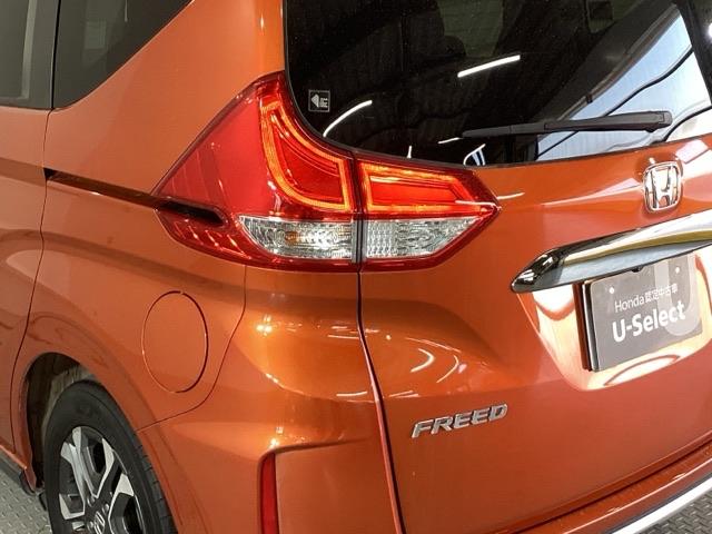 フリードハイブリッド ハイブリッド・クロスターホンダセンシング　純正メモリーナビ　両側電動スライドドア　バックモニター　シートヒータ　クルーズコントロール　ＵＳＢ入力　ＬＥＤヘッドランプ　地デジフルセグ　ＶＳＡ　ＤＶＤ再生　盗難防止　記録簿　アイドリングストップ（29枚目）