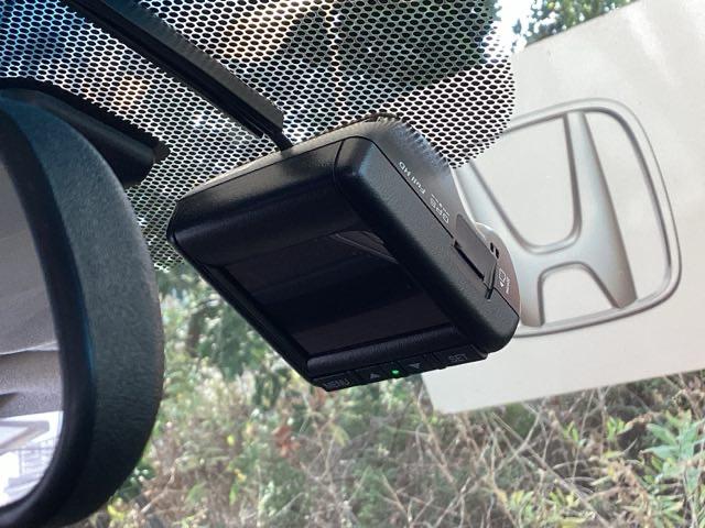 フリードハイブリッド ハイブリッド・クロスターホンダセンシング　純正メモリーナビ　両側電動スライドドア　バックモニター　シートヒータ　クルーズコントロール　ＵＳＢ入力　ＬＥＤヘッドランプ　地デジフルセグ　ＶＳＡ　ＤＶＤ再生　盗難防止　記録簿　アイドリングストップ（53枚目）