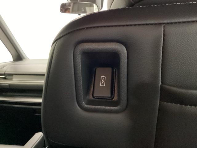 ��Ȃɂ��t�r�a�`���[�W���[���ځB�X�}�[�g�t�H���Ȃǂ̏[�d�ɂƂ��Ă��֗��ł��B