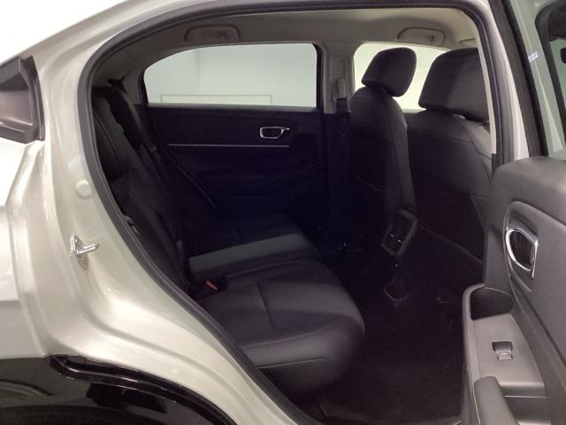 ヴェゼル ｅ：ＨＥＶＺ　メモリーナビ　ＥＴＣ　リアカメラ　シートヒーター　Ｓヒータ　地デジフルセグＴＶ　電動テールゲート　サイドエアバッグ　後カメラ　前後障害物センサー　横滑防止装置　エアコン　ＬＥＤヘットライト　パワステ（17枚目）