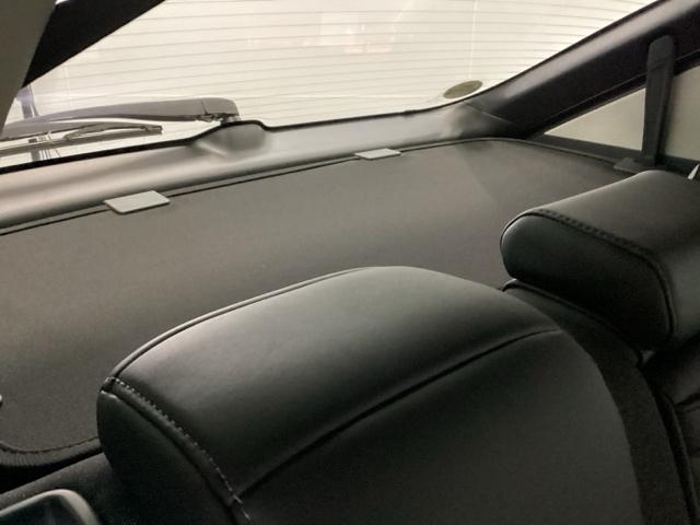 ヴェゼル ｅ：ＨＥＶＺ　メモリーナビ　ＥＴＣ　リアカメラ　シートヒーター　Ｓヒータ　地デジフルセグＴＶ　電動テールゲート　サイドエアバッグ　後カメラ　前後障害物センサー　横滑防止装置　エアコン　ＬＥＤヘットライト　パワステ（28枚目）